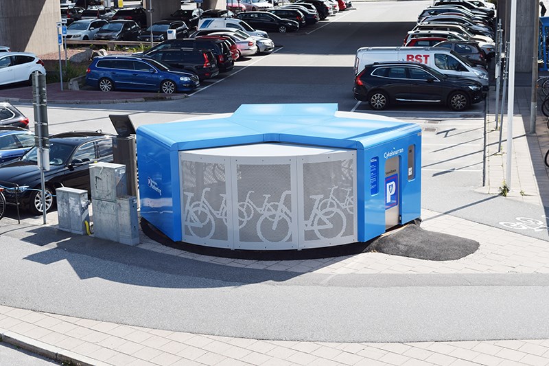 Image at https://www.stockholmparkering.se/siteassets/generella-bilderfoton/cykelsnurran.jpg