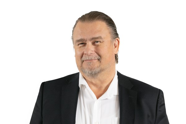 Image at https://www.stockholmparkering.se/siteassets/om-oss/ledningsgrupp/torbjorn-falksund-600x400.jpg